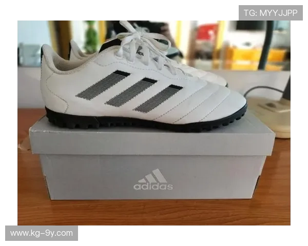 盛泽哪里可以买到高性价比足球鞋及相关购物推荐